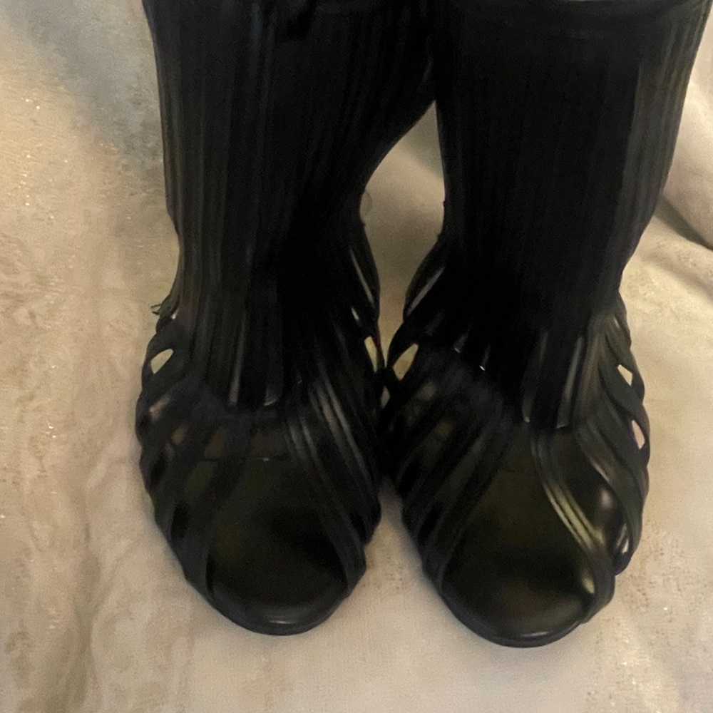 Never Worn! Black Gladiator Style - 3.5in Heels